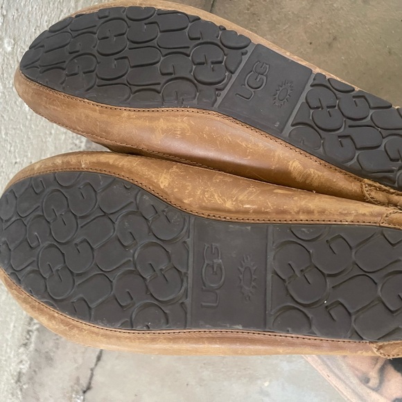 UGG Men's Tan Moccasin Shoes Sz 12 - Picture 4 of 5